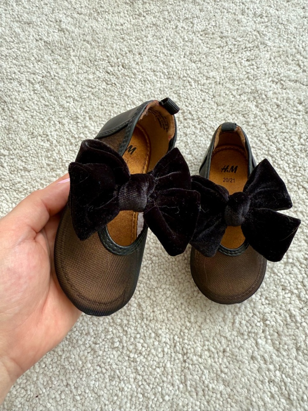 H&M Black Girls' Velvet Bow Dress Flats